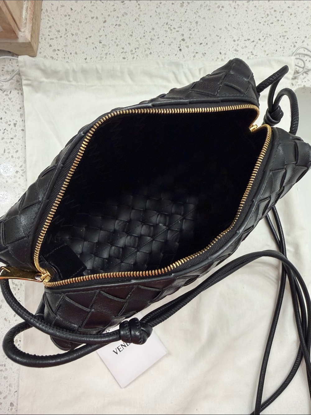 Bottega Veneta Black Intrecciato Woven Crossbody Pouch - Picture 2 of 4